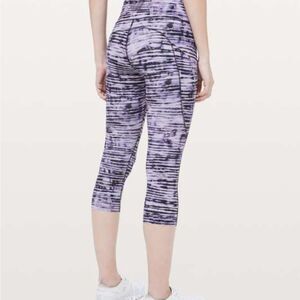 Lululemon athletica Purple Patterned 23’ Capri Leggings